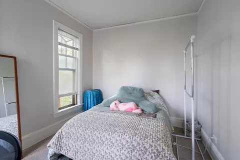 Bedroom - 1625 E 1st St, Duluth, MN 55812 photo 3 of 4