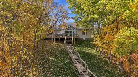 39664 Cross Point Ln, Pelican Rapids, MN 56572