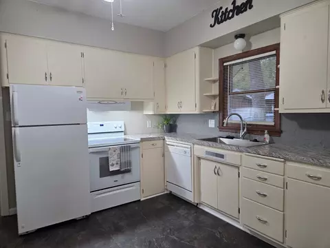 Kitchen - 1408 6th St SW, Willmar, MN 56201 photo 2 of 3