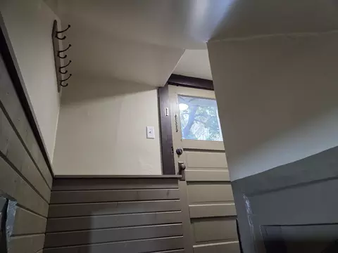 Entry Way - 1408 6th St SW, Willmar, MN 56201 photo 5 of 5