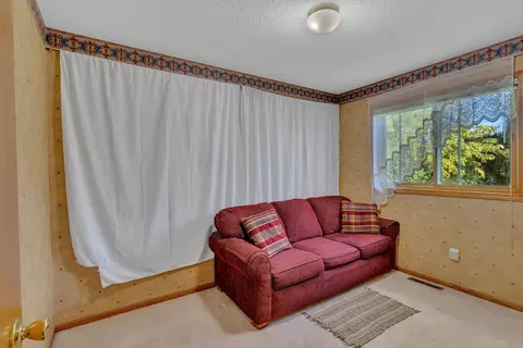 Bedroom - 601 25th St SE, Willmar, MN 56201 photo 2 of 3
