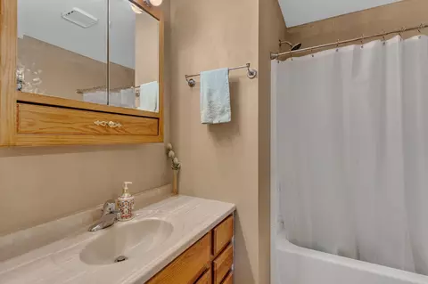 Bath - 601 25th St SE, Willmar, MN 56201 photo 1 of 2