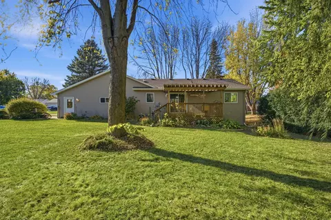 Exterior - 601 25th St SE, Willmar, MN 56201 photo 6 of 12