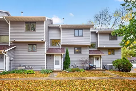 29 Elton Ridge Ct NW, Rochester, MN 55901