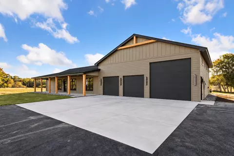 Exterior - 22030 Edison St NE, Cedar, MN 55011 photo 2 of 9