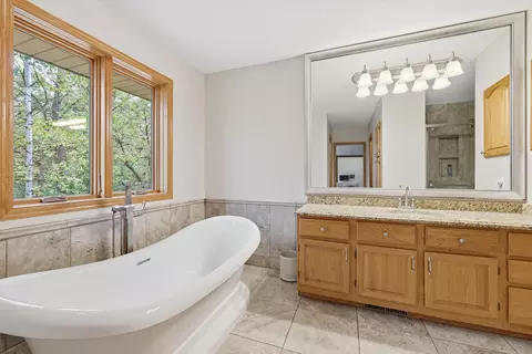 Bath - 12846 Hialeah Path, Apple Valley, MN 55124 photo 1 of 3