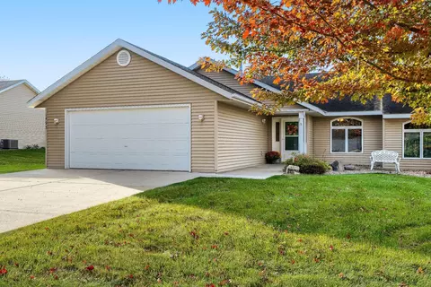 1493 General Sieben Dr, Hastings, MN 55033