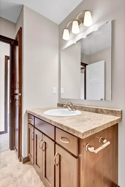 Bath - 2309 Ruby St, Saint Augusta, MN 56301 photo 2 of 2