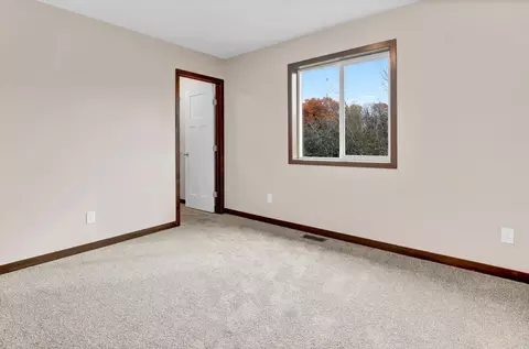 Bedroom - 2309 Ruby St, Saint Augusta, MN 56301 photo 4 of 5