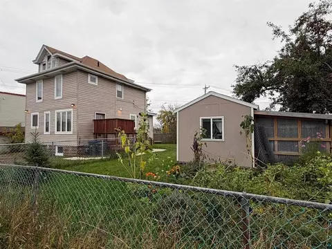 Exterior - 3105 W 3rd St, Duluth, MN 55806 photo 4 of 9