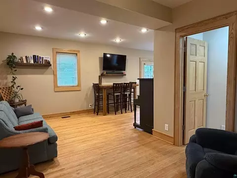Living - 3105 W 3rd St, Duluth, MN 55806 photo 1 of 2