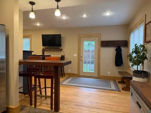 Entry Way - 3105 W 3rd St, Duluth, MN 55806 photo 1 of 4