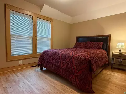 Bedroom - 3105 W 3rd St, Duluth, MN 55806 photo 1 of 3