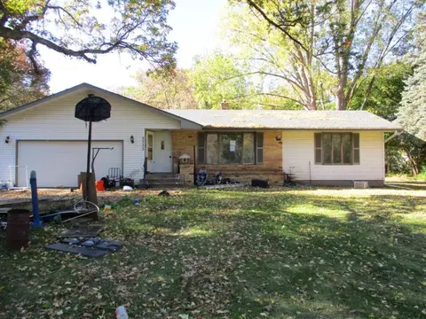 5333 Hugo Rd, White Bear Lake, MN 55110