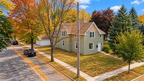 Exterior - 320 Augusta Ave, Willmar, MN 56201 photo 5 of 6