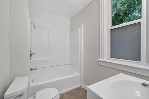 Bath - 320 Augusta Ave, Willmar, MN 56201 photo 1 of 1