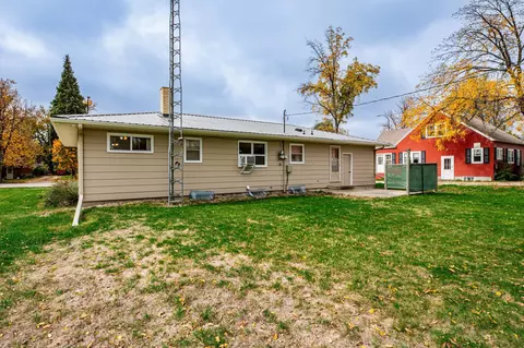 Exterior - 7 Main St, Lisbon, ND 58054 photo 4 of 6