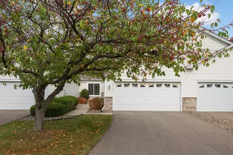 18716 Kalmar Ct, Lakeville, MN 55044