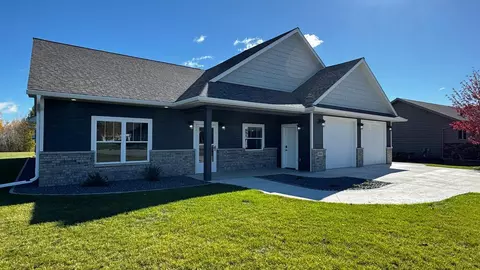 Exterior - 206 Ore Be Gone Ct, Gilbert, MN 55741 photo 2 of 9