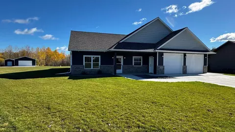 Exterior - 206 Ore Be Gone Ct, Gilbert, MN 55741 photo 3 of 9