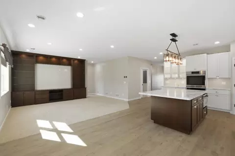 Living - 206 Ore Be Gone Ct, Gilbert, MN 55741 photo 5 of 6