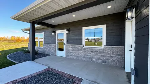 Exterior - 206 Ore Be Gone Ct, Gilbert, MN 55741 photo 6 of 9