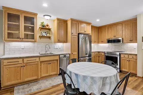 2809 E Minnehaha Pkwy #103, Minneapolis, MN 55417