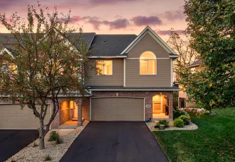 2526 Waterfall Way NW, Prior Lake, MN 55372