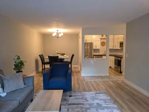 5627 Green Circle Dr #121, Minnetonka, MN 55343