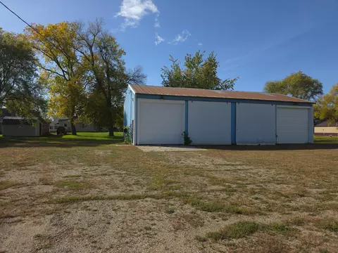 108 N Lincoln St, Atwater, MN 56209