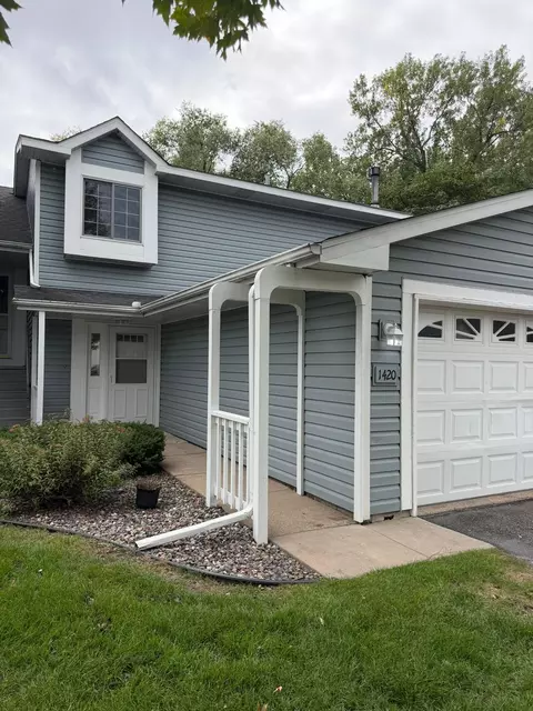 1420 Cleveland St, Anoka, MN 55303