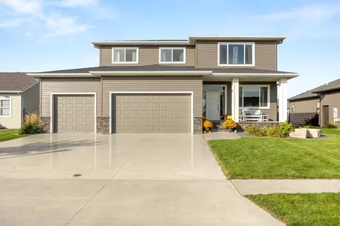3652 Bell Blvd E, West Fargo, ND 58078
