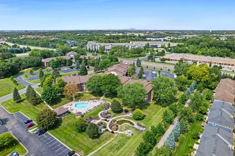 View/Area - 3420 Golfview Dr #123, Eagan, MN 55123 photo 6 of 14