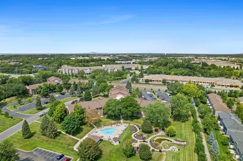 View/Area - 3420 Golfview Dr #123, Eagan, MN 55123 photo 4 of 14