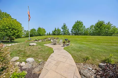 Exterior - 3420 Golfview Dr #123, Eagan, MN 55123 photo 7 of 10
