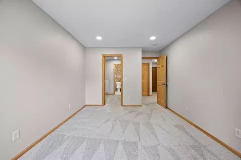 Bedroom - 3420 Golfview Dr #123, Eagan, MN 55123 photo 5 of 11