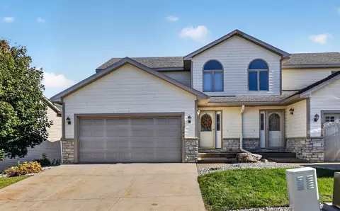 2544 Superior Ln NW, Rochester, MN 55901