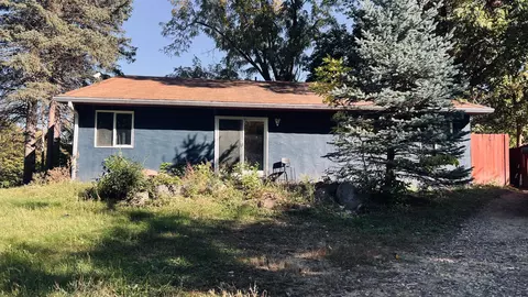1190 Pacific St, Saint Paul, MN 55106
