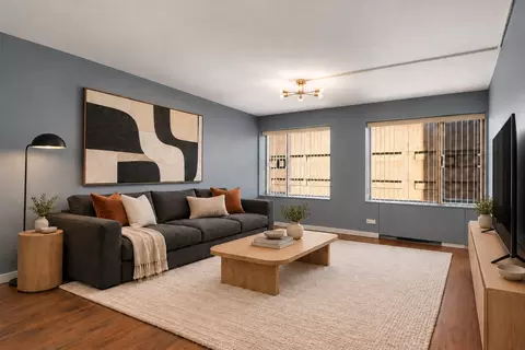 19 S 1st St #B808, Minneapolis, MN 55401