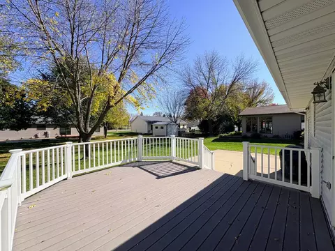 Exterior - 607 Deschepper St, Marshall, MN 56258 photo 2 of 3