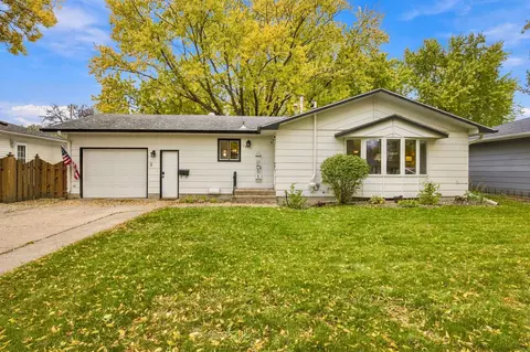 1911 18th St S, Moorhead, MN 56560