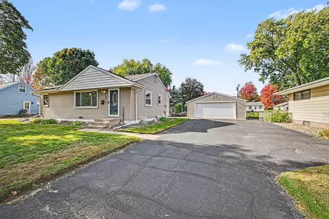 6961 Clayton Ave, Inver Grove Heights, MN 55076
