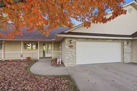 7959 Center St, Clear Lake, MN 55319
