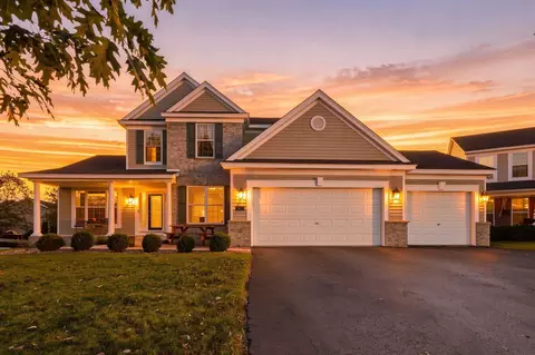 2421 Golf Pl, Woodbury, MN 55129
