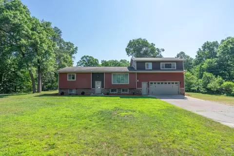Exterior - 13498 Meredith Dr, Baxter, MN 56425 photo 2 of 5