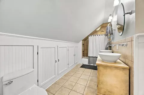 Bath - 1218 3rd St N, Fargo, ND 58102 photo 2 of 3