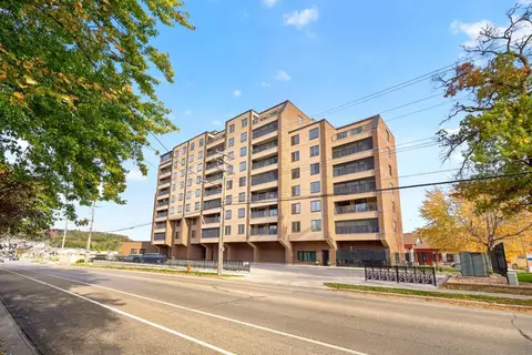 121 14th St NE #203, Rochester, MN 55906