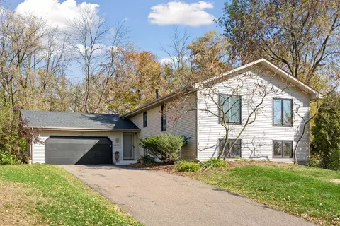 3620 Evergreen Ln N, Plymouth, MN 55441