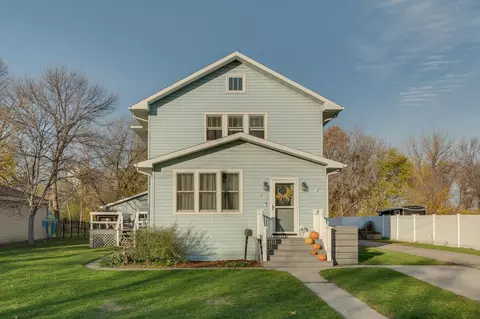 28 Francis St, West Fargo, ND 58078
