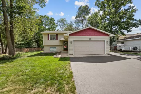 Exterior - 1832 Center St, Centerville, MN 55038 photo 4 of 27
